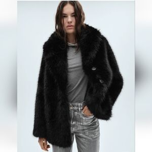 NWT XS Mango Faux Fur Coat, Black